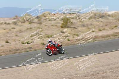 media/Apr-20-2025-AHRMA (Sun) [[393a79c373]]/Race/Group 11 early race/Turn 4b/